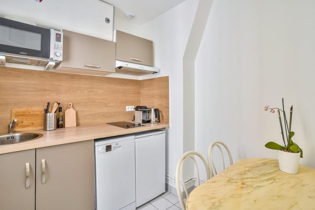 Cosy And Bright Apartment Located In Paris 18 ภายนอก รูปภาพ